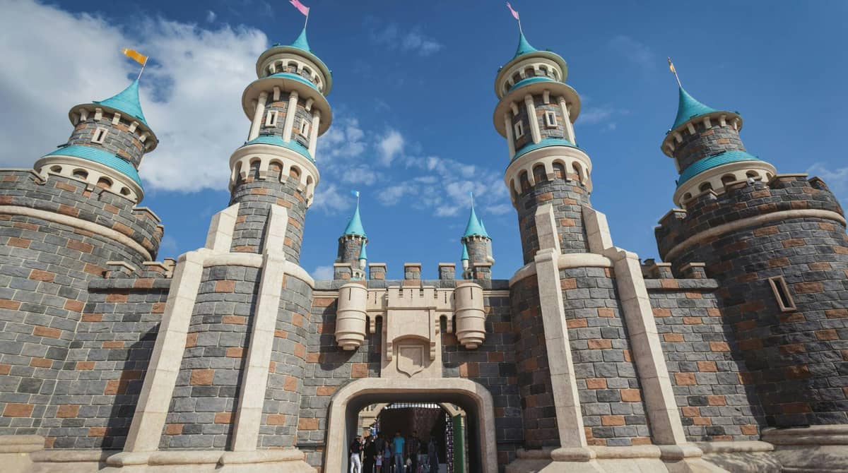 Hong Kong Disneyland – The Magical Escape